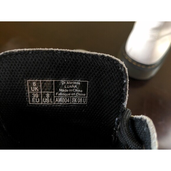 Dr. Martens Women's Combat Boots White AW004 Luana Lace Up Air Wair Size 8 Nice - Picture 12 of 14